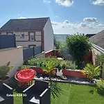 Esterline Semesterbostad